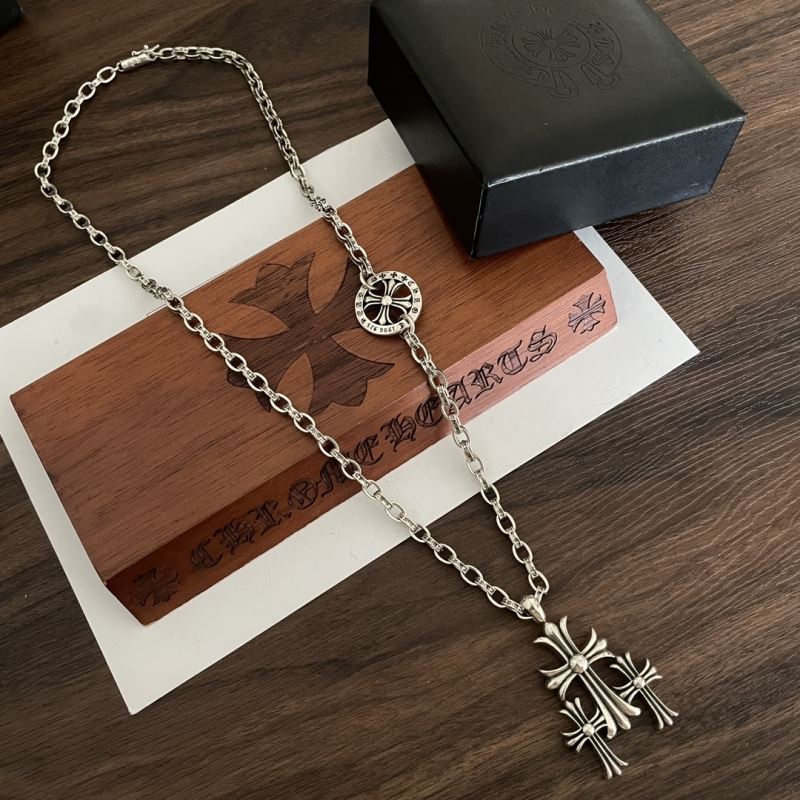 Ch**me He**ts necklaces